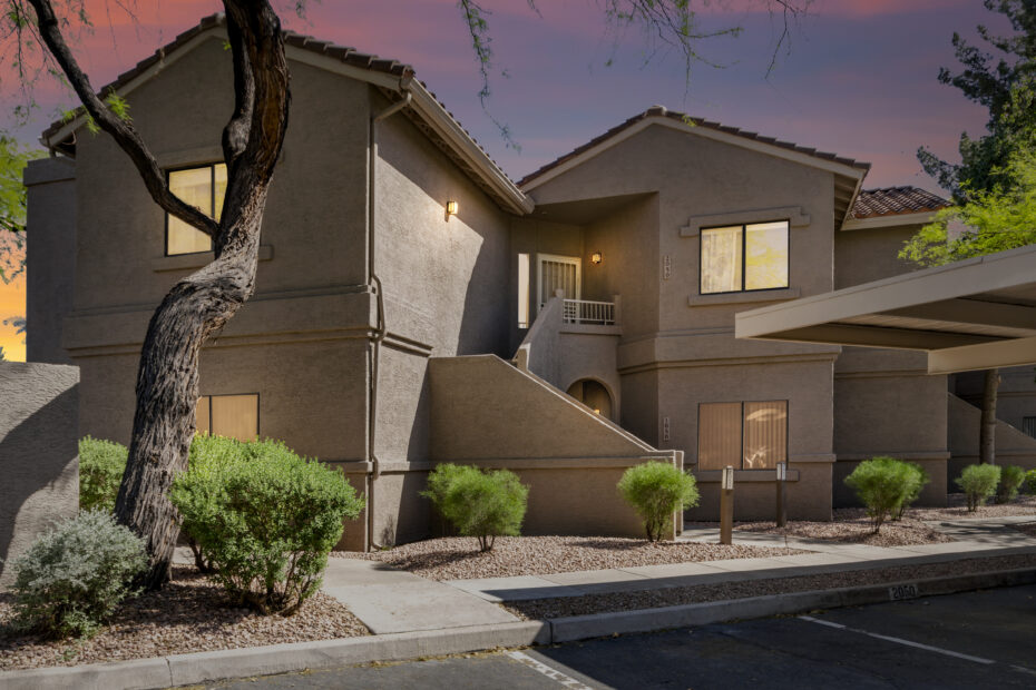 Picsera Real Estate Photo Editing Service - Day to Dusk 1